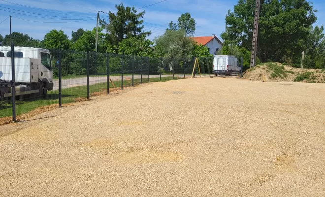 Réalisation d'une clôture et d'une aire de stockage à Montauban et Bressols, Montauban, Arlequin Espaces Verts